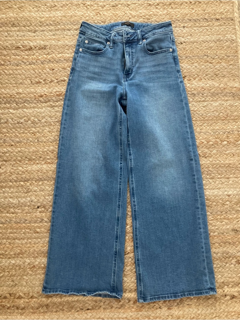 Quince Wide-Leg Jeans in Medium Blue Wash